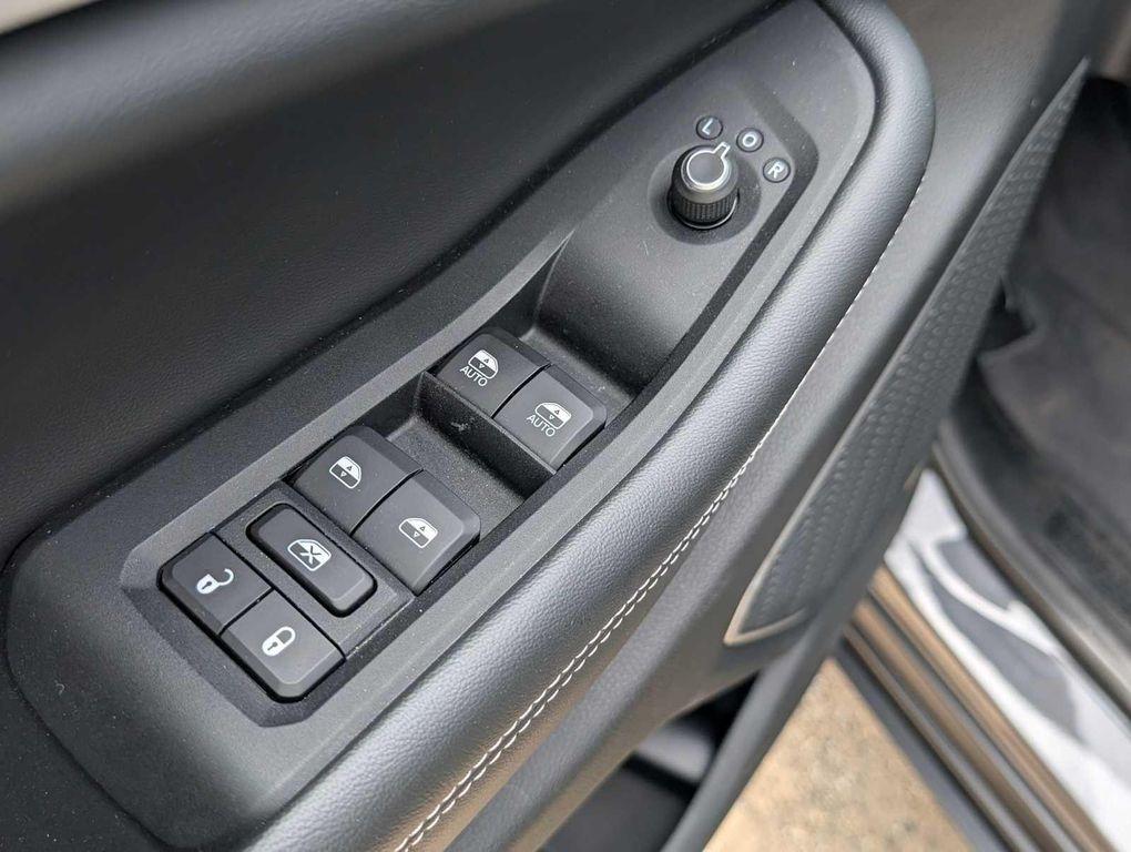 used 2022 Jeep Grand Cherokee L car, priced at $31,963