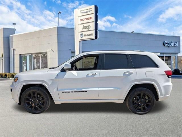 used 2022 Jeep Grand Cherokee car, priced at $25,881