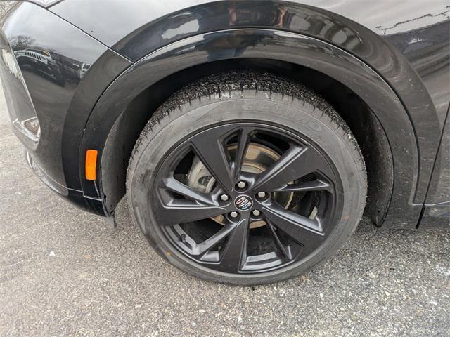 used 2024 Buick Envision car, priced at $26,955