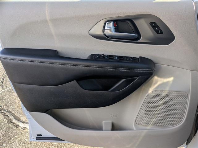 used 2023 Chrysler Pacifica car, priced at $23,873