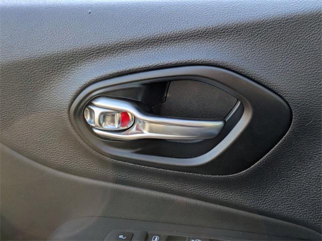 used 2023 Jeep Cherokee car, priced at $22,987