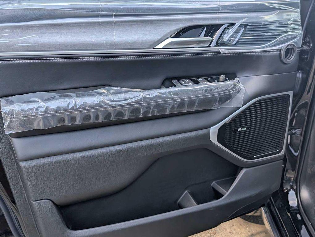 new 2026 Jeep Grand Wagoneer car, priced at $73,926