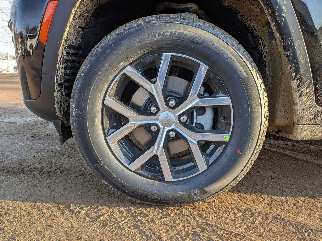 new 2026 Jeep Grand Cherokee car, priced at $45,354