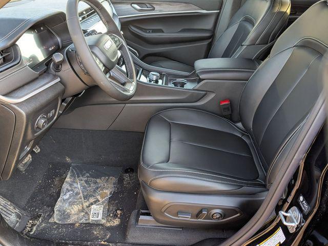 new 2026 Jeep Grand Cherokee car, priced at $46,426