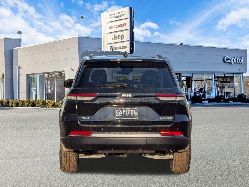 new 2026 Jeep Grand Cherokee car, priced at $45,354