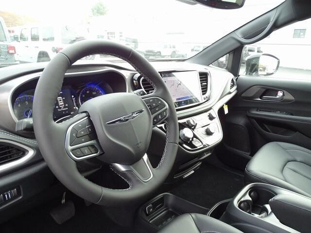 new 2026 Chrysler Pacifica car, priced at $40,471
