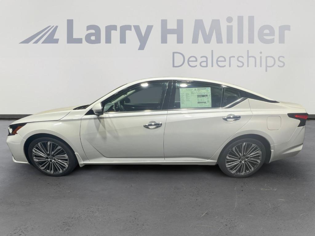 new 2025 Nissan Altima car, priced at $30,522