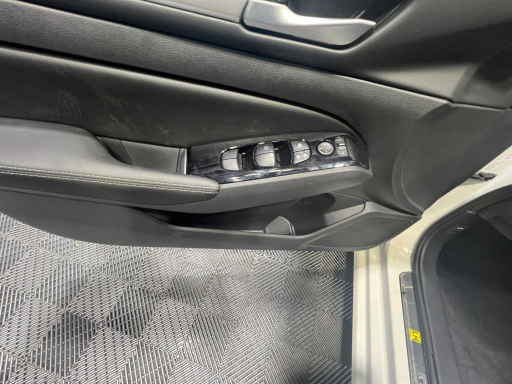 new 2025 Nissan Altima car, priced at $30,522