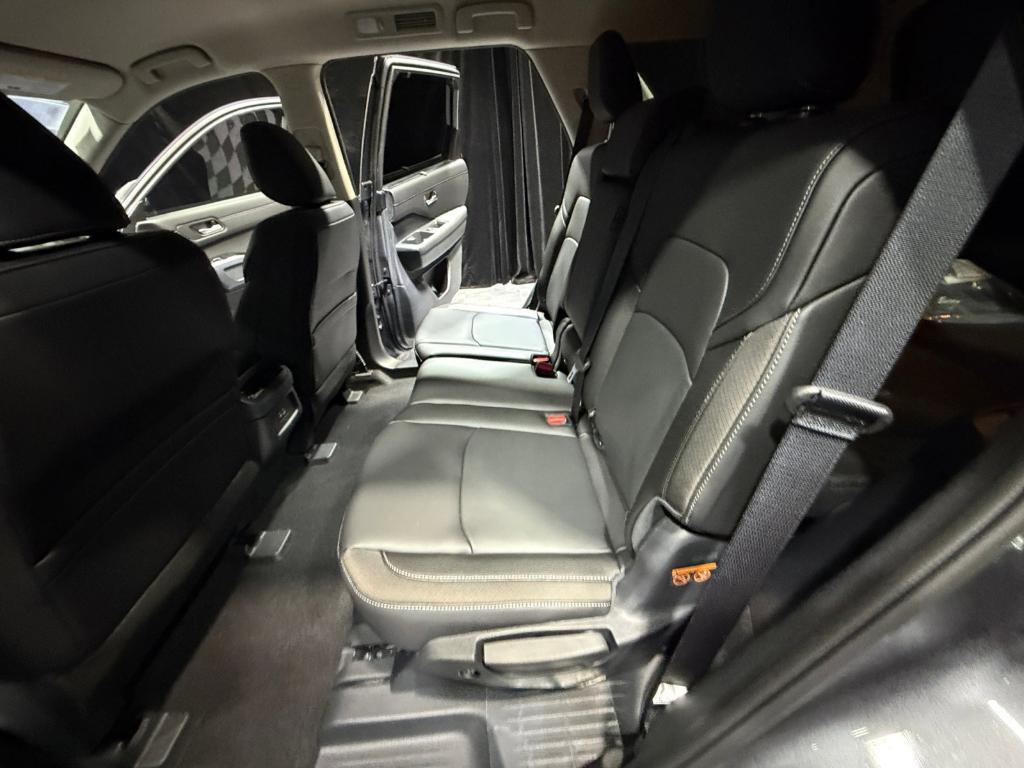 new 2025 Nissan Pathfinder car, priced at $35,542