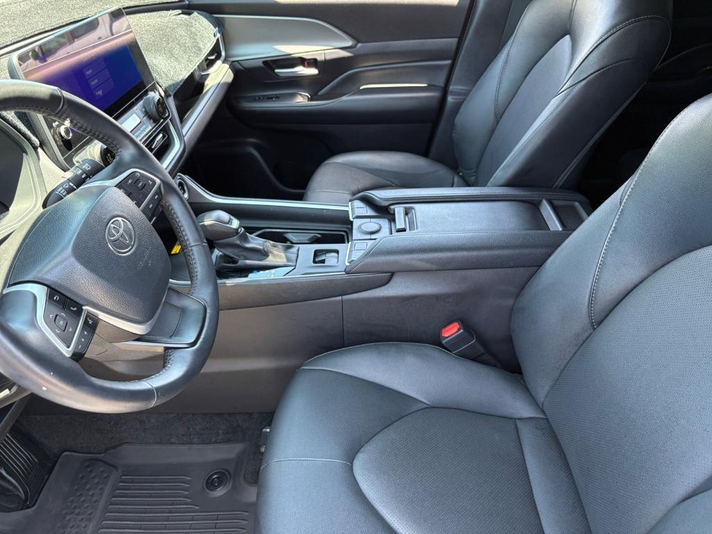 used 2025 Toyota Grand Highlander car, priced at $46,360