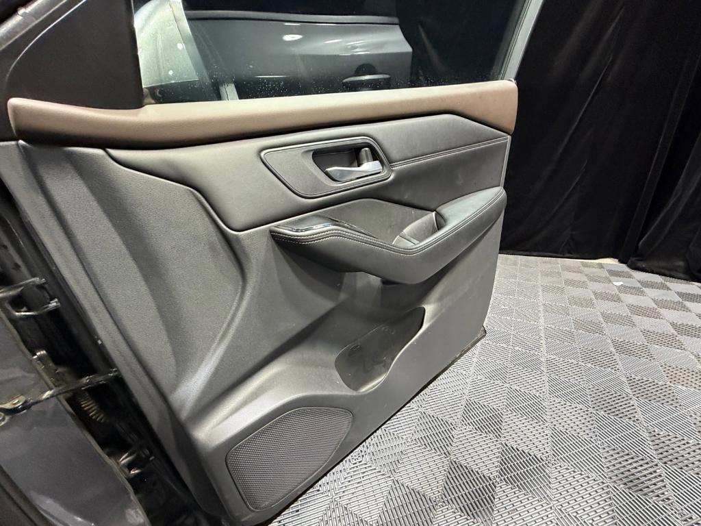 used 2023 Nissan Rogue car, priced at $17,780