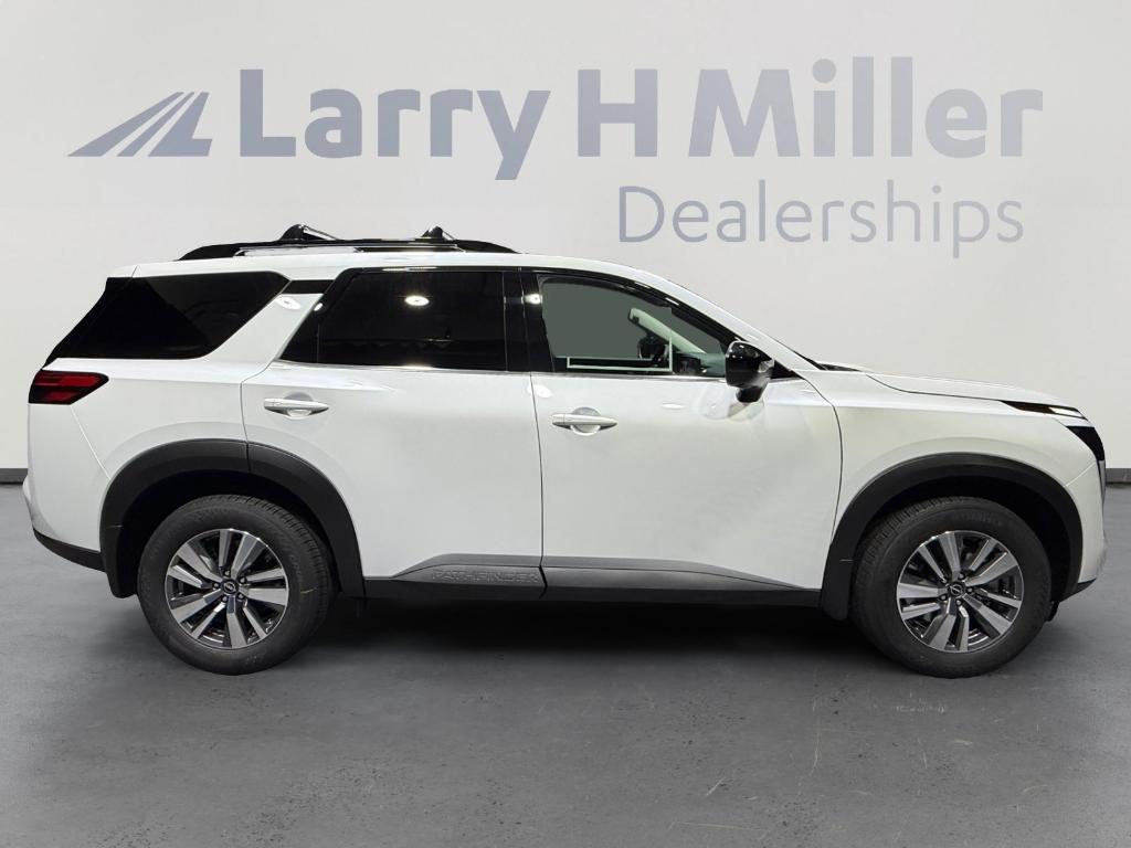new 2026 Nissan Pathfinder car, priced at $41,231