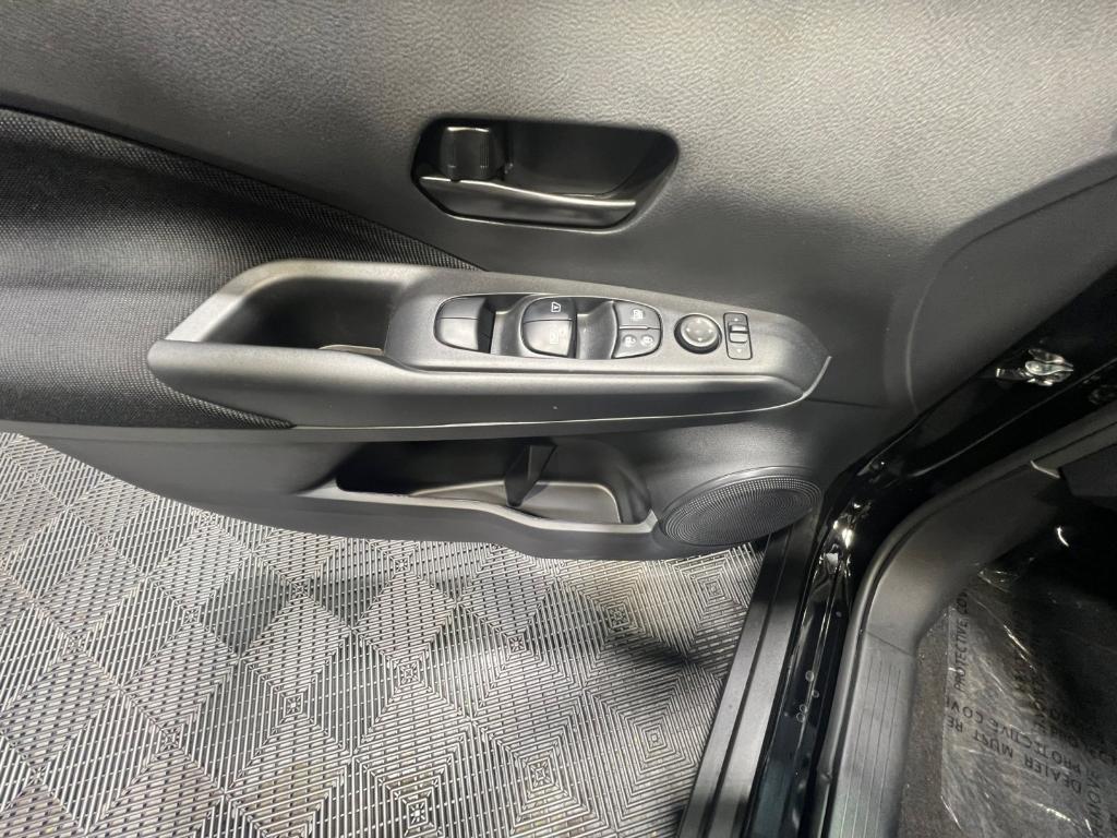 new 2025 Nissan Kicks Play car, priced at $20,562