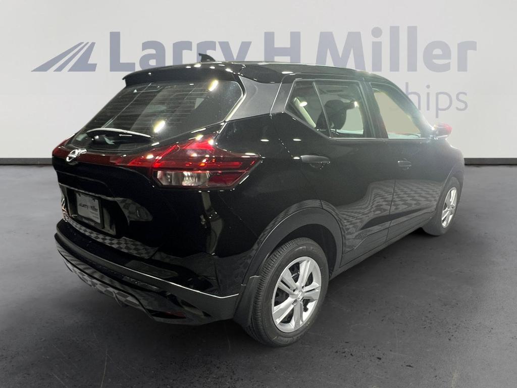 new 2025 Nissan Kicks Play car, priced at $20,562