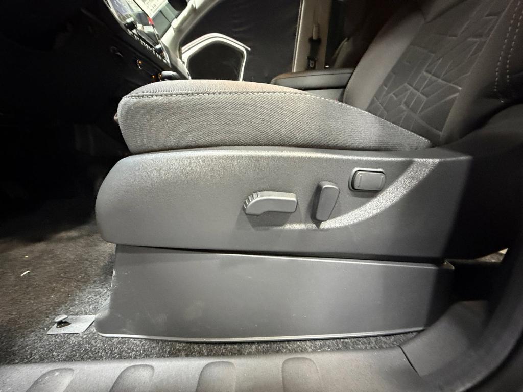 new 2026 Nissan Frontier car, priced at $38,602