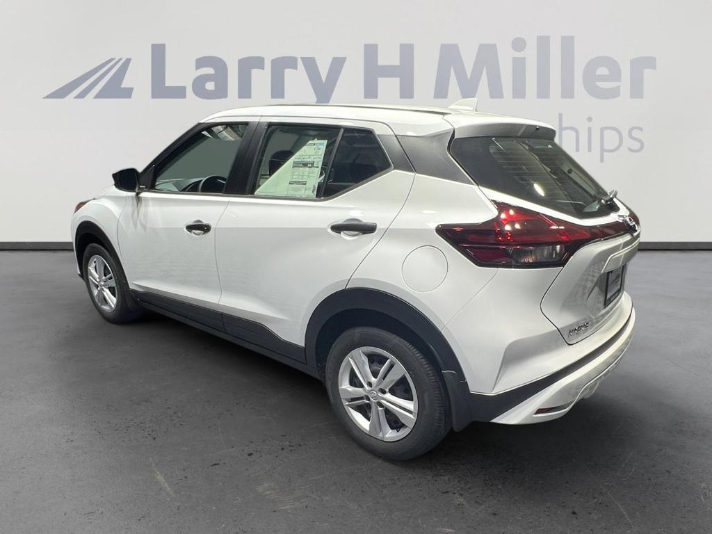 new 2025 Nissan Kicks Play car, priced at $20,562