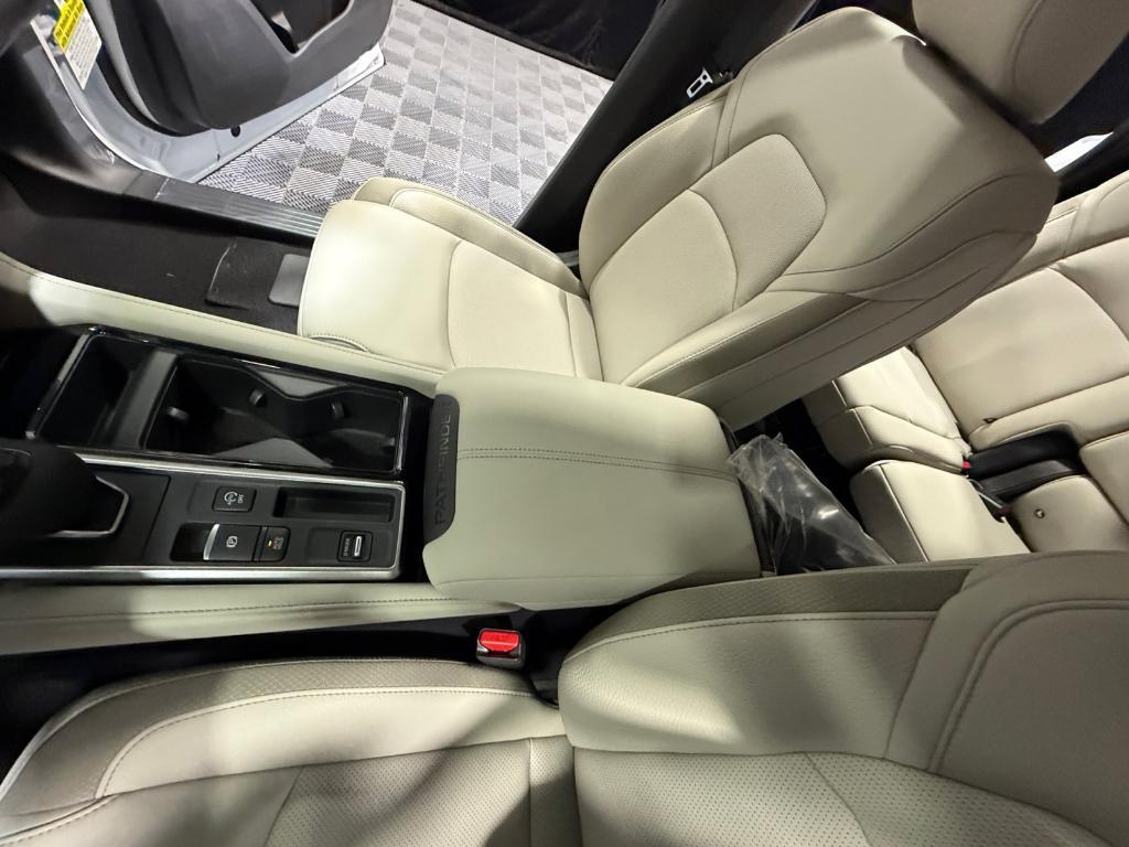new 2026 Nissan Pathfinder car, priced at $41,652