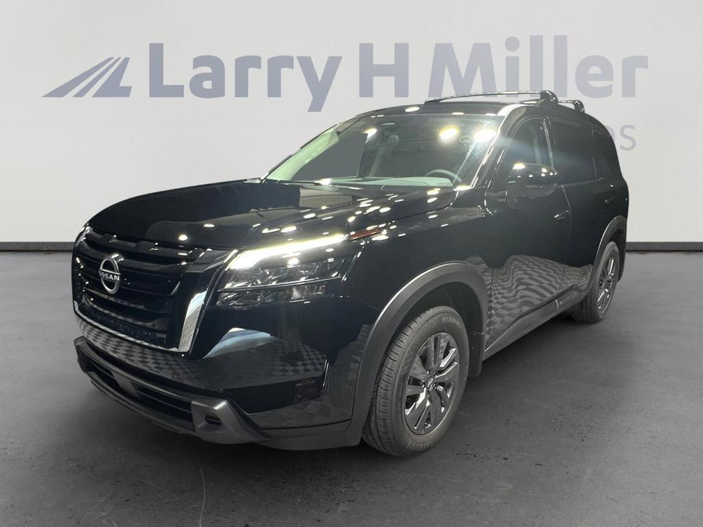 new 2025 Nissan Pathfinder car, priced at $33,077