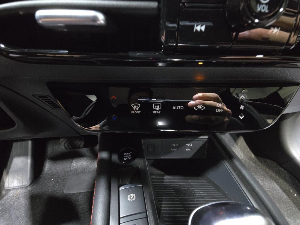 new 2025 Nissan Kicks car, priced at $24,792