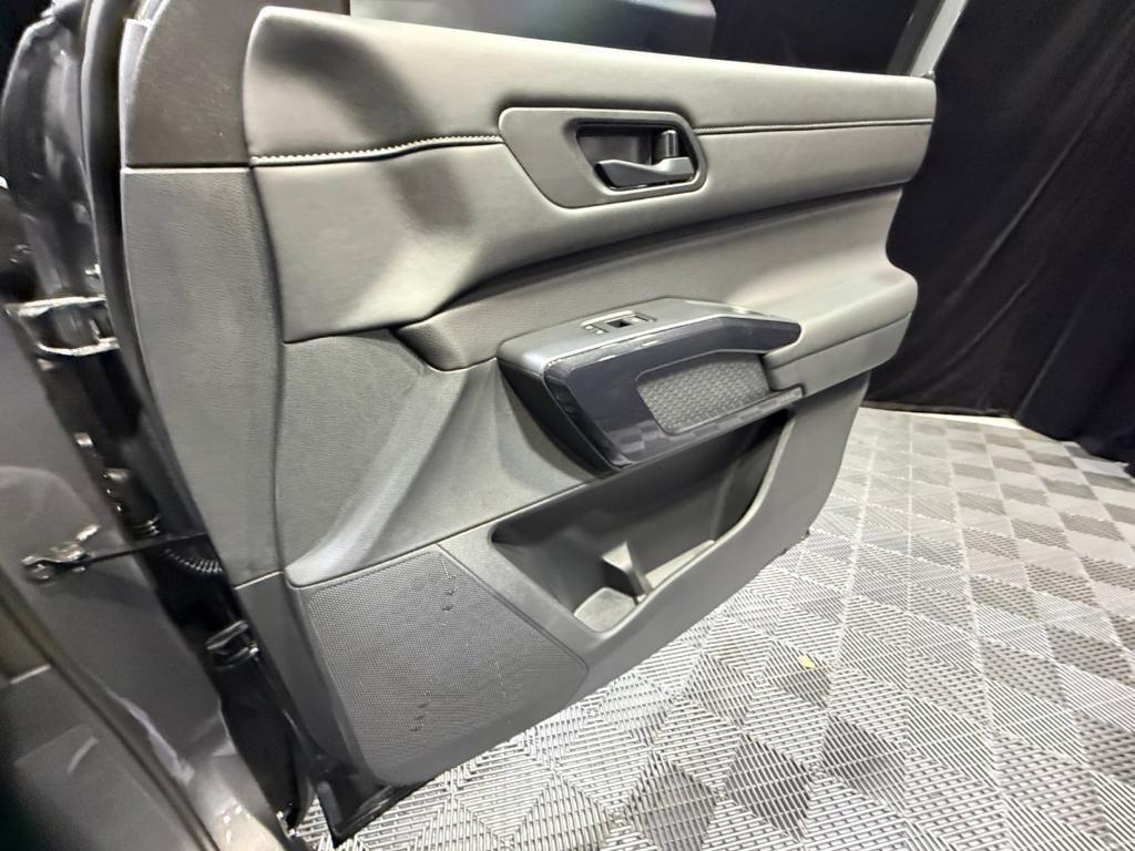 new 2026 Nissan Pathfinder car, priced at $37,488