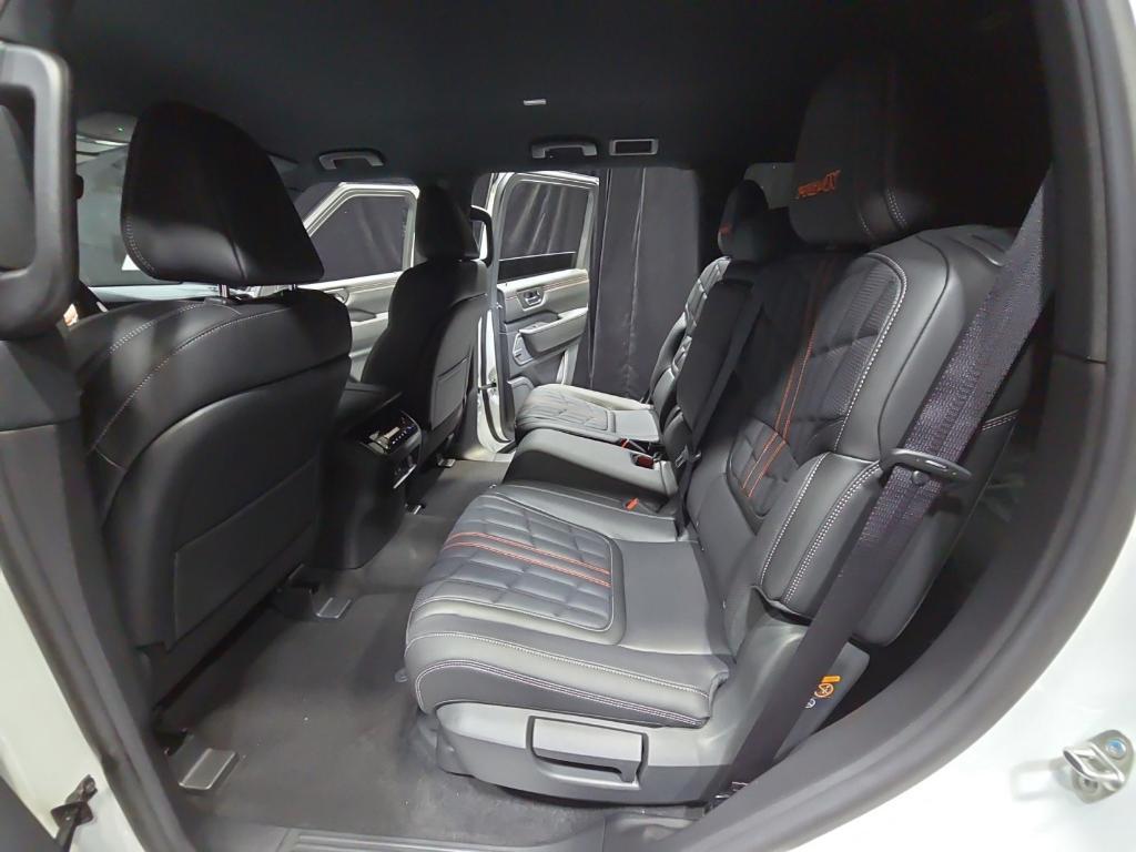 new 2025 Nissan Armada car, priced at $68,272