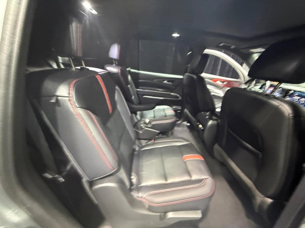 used 2024 Chevrolet Traverse car, priced at $46,742