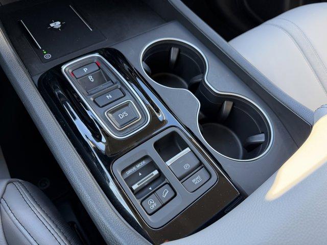 used 2025 Honda Pilot car, priced at $41,100