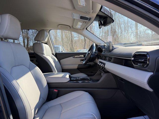 used 2025 Honda Pilot car, priced at $41,100