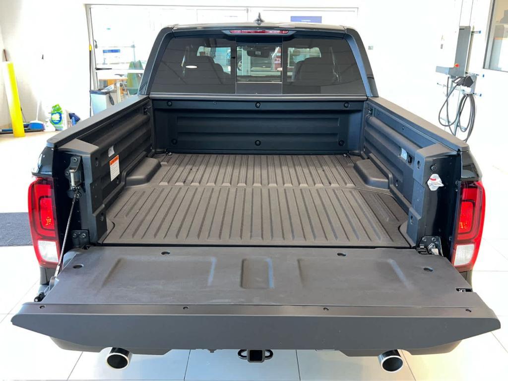 new 2025 Honda Ridgeline car, priced at $44,430