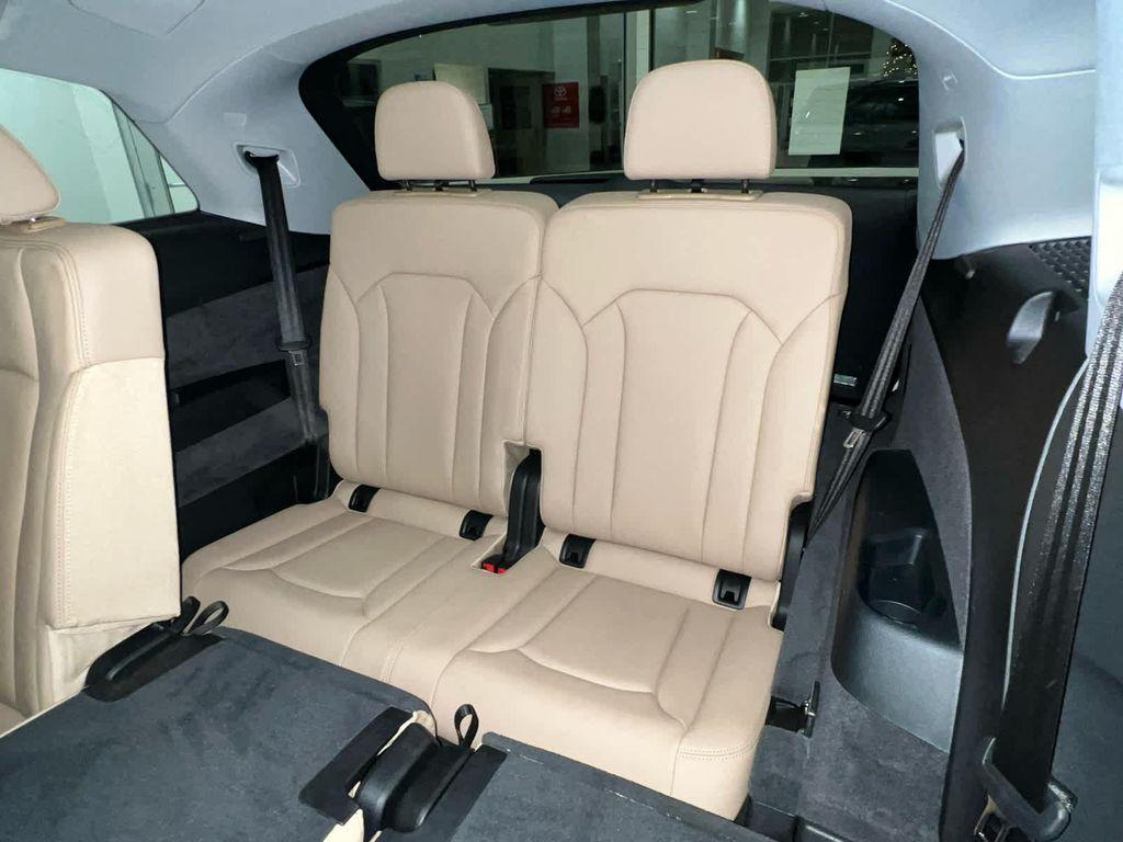 used 2022 Audi Q7 car, priced at $32,126