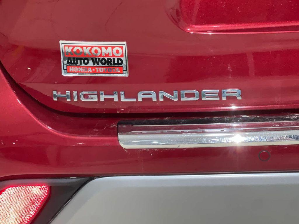 used 2021 Toyota Highlander Hybrid car, priced at $36,159