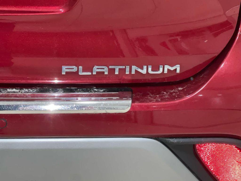 used 2021 Toyota Highlander Hybrid car, priced at $36,159