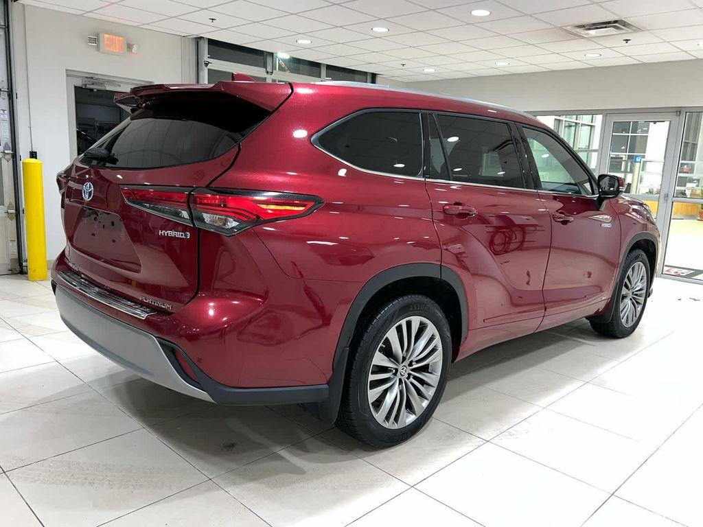 used 2021 Toyota Highlander Hybrid car, priced at $36,159