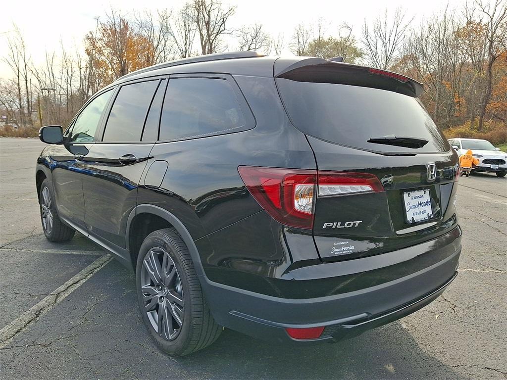 used 2022 Honda Pilot car, priced at $28,499