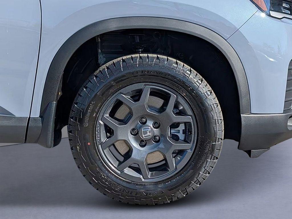 new 2026 Honda Pilot car, priced at $52,345