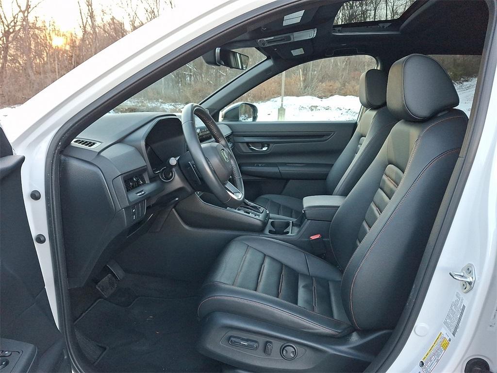 used 2025 Honda CR-V Hybrid car, priced at $34,799