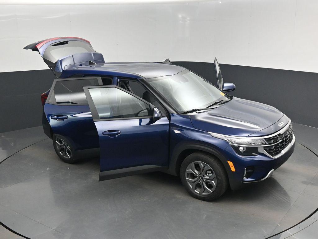 used 2026 Kia Seltos car, priced at $23,999