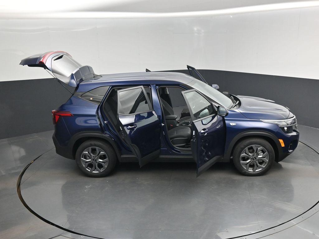 used 2026 Kia Seltos car, priced at $23,999