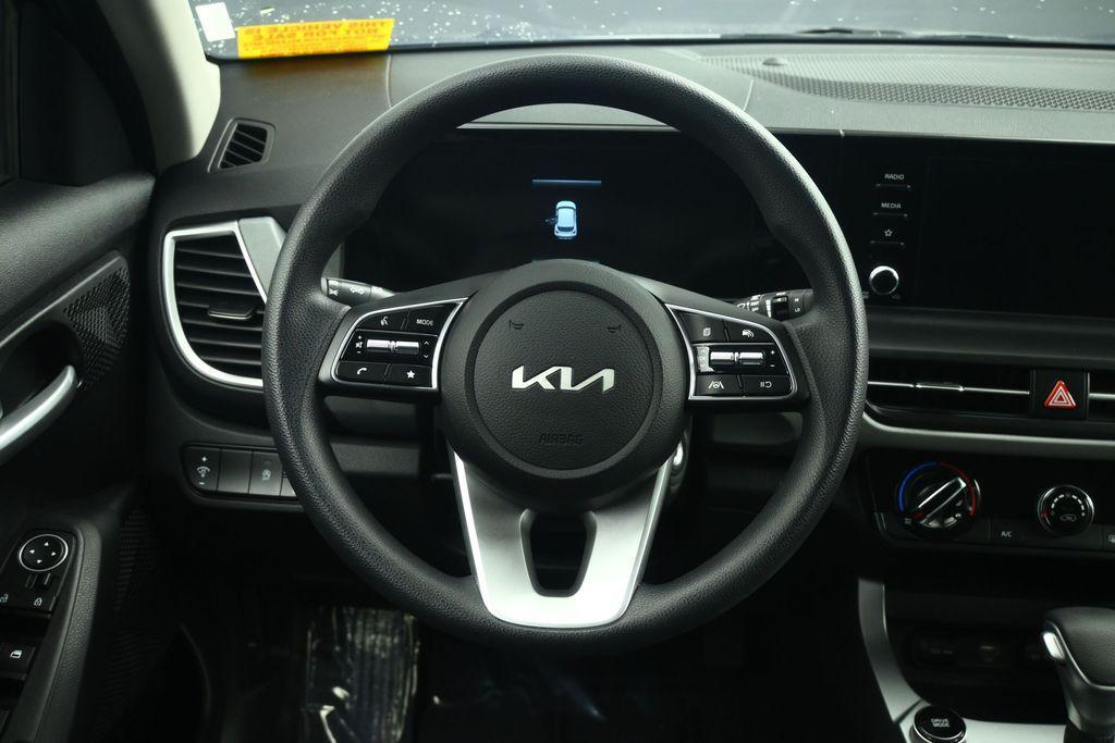 used 2026 Kia Seltos car, priced at $23,999