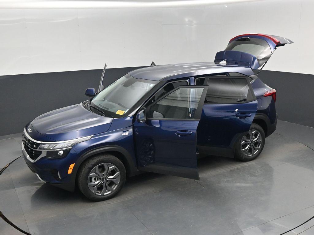 used 2026 Kia Seltos car, priced at $23,999