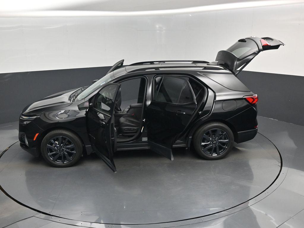 used 2023 Chevrolet Equinox car, priced at $28,487