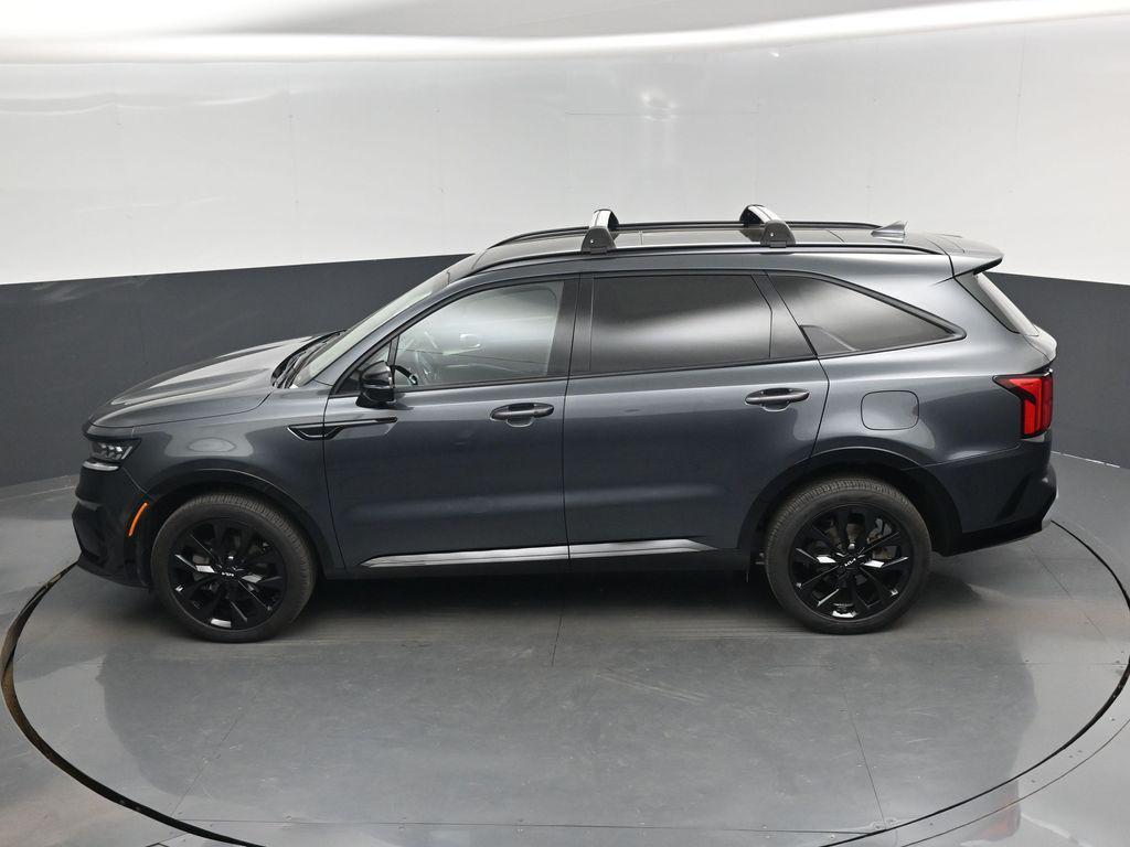 used 2022 Kia Sorento car, priced at $25,160