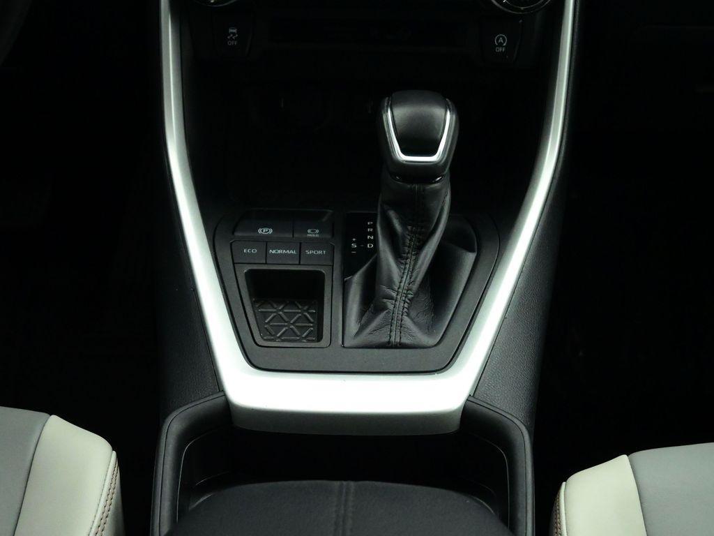 used 2020 Toyota RAV4 car, priced at $22,684