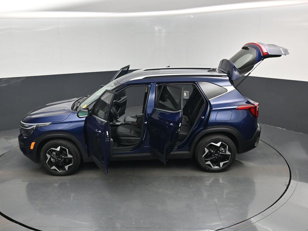 used 2025 Kia Seltos car, priced at $24,999