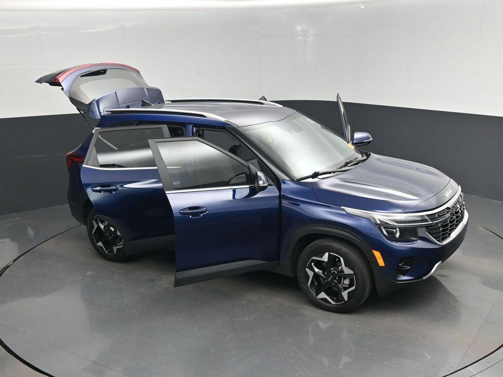 used 2025 Kia Seltos car, priced at $24,999