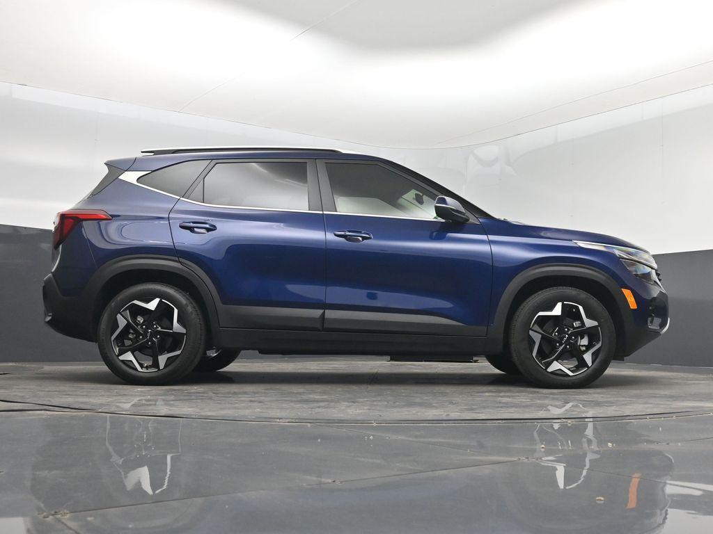 used 2025 Kia Seltos car, priced at $24,999
