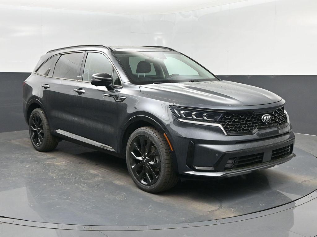 used 2021 Kia Sorento car, priced at $23,314