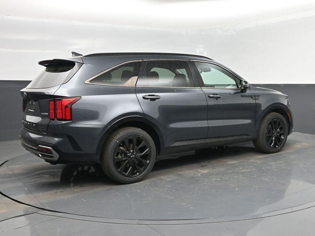 used 2021 Kia Sorento car, priced at $23,314