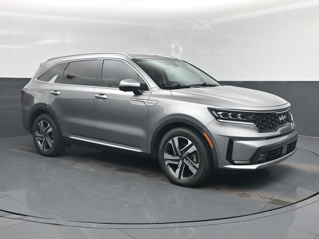 used 2022 Kia Sorento Plug-In Hybrid car, priced at $27,998