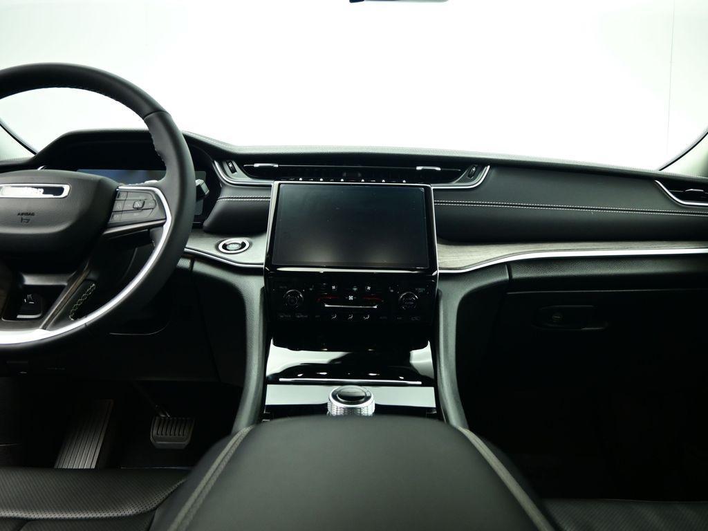 used 2024 Jeep Grand Cherokee L car, priced at $31,256